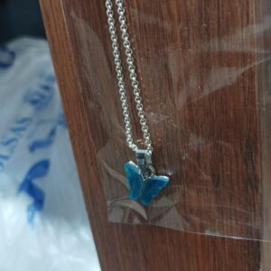 Cadenita con dije 13