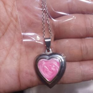 Cadenita con dije 24